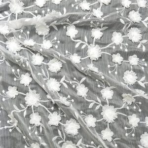 2019 blanco vestido de boda flor bordado netos de encaje francés de 3d para novia - Product Image 3