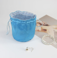 Sac à cordon personnalisé en satin de soie double couche, couleur bonbon, avec logo, durable, doux, pochette cadeau pour cosmétiques, mariage, fête, rangement