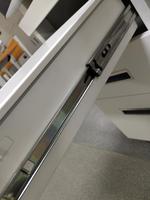 Bureau de travail ignifuge avec structure métallique durable en acier laminé à froid épaissi