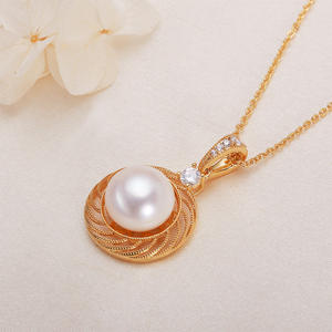 Zhuji 11mm Flat Strong Light Freshwater <b>Pearl</b> Pendant Copper <b>Gold</b>-Plated Bird's Nest <b>Necklace</b> Fashionable Wholesale <b>Necklace</b> - Product Image 1