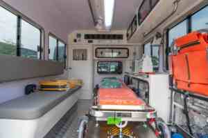 गर्म नई T0y0a हिलक्स डीजल मैनुअल ट्रांसमिशन ऑफ-रोड आपातकालीन एम्बुलेंस पिकअप - Product Image 6