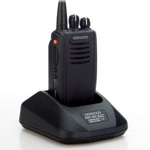 Talkie-walkie numérique antidéflagrant Kenwood Nx-320c 400-470 MHz pour utilisation dans les secteurs chimiques, pétroliers et de lutte contre les incendies - Product Image 1
