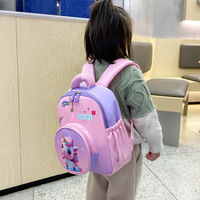 Nuevas mochilas escolares para niños y niñas de jardín de infantes, mochilas informales ligeras de poliéster impermeables de dibujos animados bonitos de alto valor