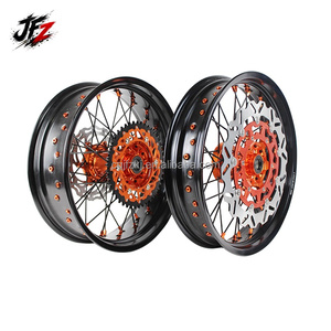 Kit de roues <span class=keywords><strong>Supermotard</strong></span> 17 pouces pour moto tout-terrain 250cc 450cc (2010-2025) – Aluminium CNC durable, couleur personnalisée, kit de mise à niveau pour la route - Product Image 1