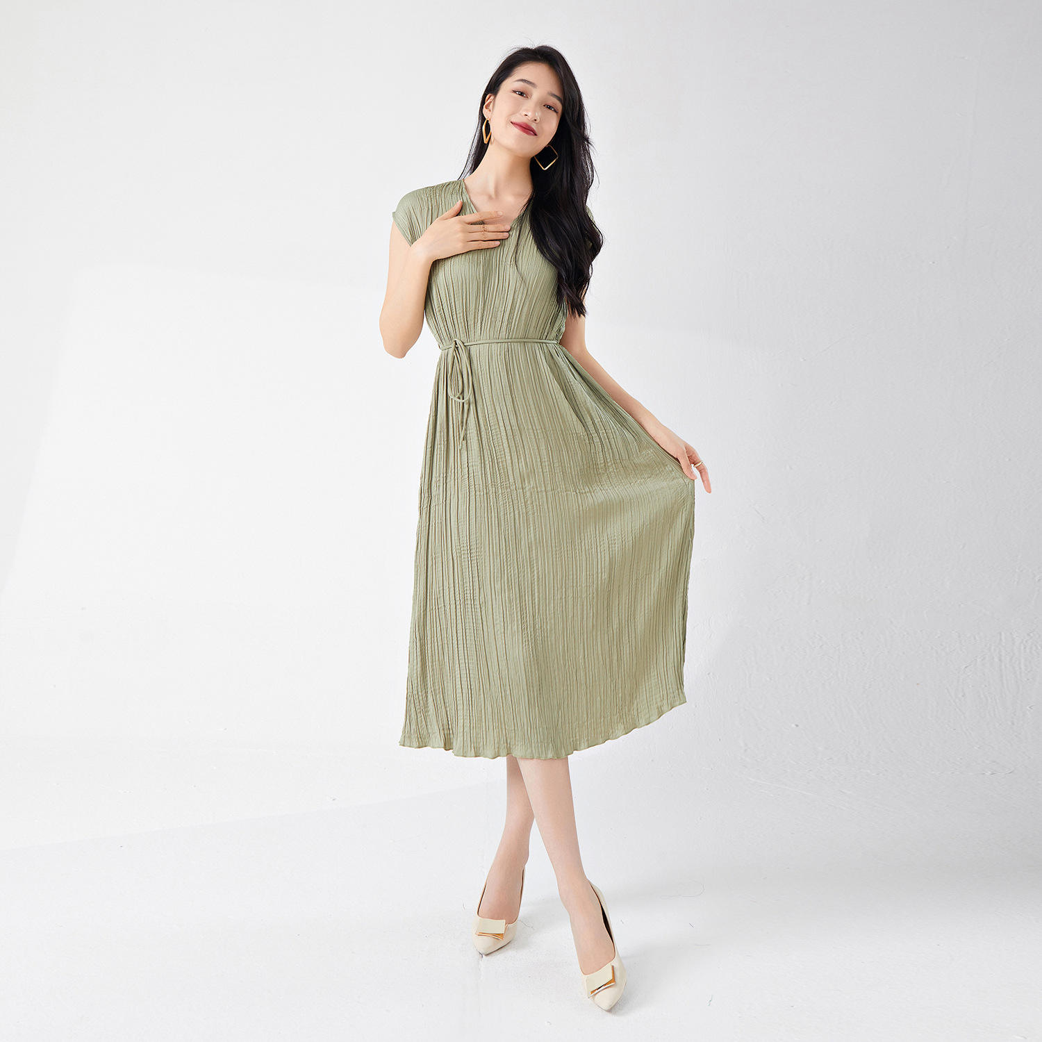 สีเขียวอ่อน