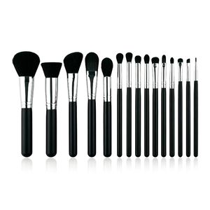 Ensemble de 15 pinceaux de maquillage vegan, poils noirs, pinceau plat courbé, kit d'outils cosmétiques pour le visage, fond de teint, personnalisable OEM - Product Image 3