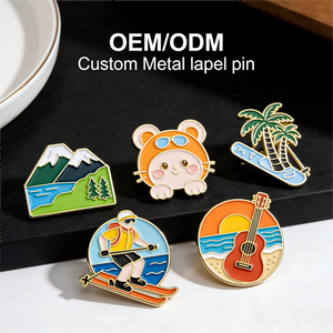 Fabricante profesional de insignias de <span class=keywords><strong>PIN</strong></span> de esmalte personalizado de metal Insignias de esmalte suave 2D e insignias de regalo personalizadas - Product Image 1