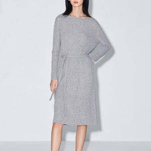 <span class=keywords><strong>Robe</strong></span> <span class=keywords><strong>mi</strong></span>-<span class=keywords><strong>longue</strong></span> en maille à lacets en pure <span class=keywords><strong>laine</strong></span> <span class=keywords><strong>robe</strong></span> <span class=keywords><strong>pull</strong></span> fendue à la taille dans le dos - Product Image 5