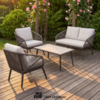Ensemble de canapés d'extérieur en aluminium J&M T820A, 4 places, 2 places, fauteuils en corde torsadée et table basse, style moderne pour villa et cour