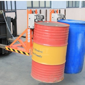 Elevador de bidones Kuku Drum Lifter 200L de acero y plástico con accesorio de pico de águila para carga y descarga en almacenes - Product Image 1