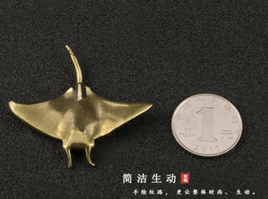 Arredamento artigianale in ottone Devil Ray Stingray Figurine, antico Vintage Marine Life decoro per il tè domestico domestico, accessorio unico da scrivania - Product Image 5