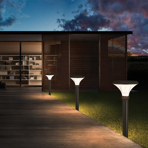 Luces Solares para Jardín, IP65 Impermeables, LED para Exteriores, 6000K Luz Diurna, Ángulo de Haz de 180°, Luces de Paisaje con Cuerpo de Aluminio - Product Image 1