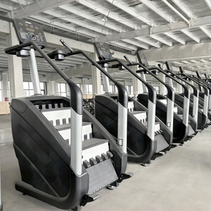 Nouvel Arrivage : Appareil Cardio Commercial pour la Montée d'Escaliers avec Marches Larges et Écran – Stepper Robuste pour Usage en Salle de Sport - Product Image 4