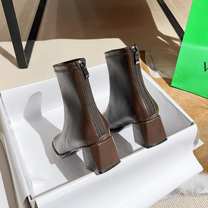 Botas de couro crianças outono e inverno marrom francês pequenas ankle <span class=keywords><strong>boots</strong></span> mulheres saltos chunky primavera e outono único botas - Product Image 4