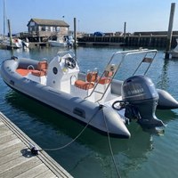 Bateau semi-rigide Hypalon haute performance 5,2 m, coque en fibre de verre à fond en V profond, barre de protection, bateau pneumatique rapide, bateau d'accompagnement pour yacht offshore