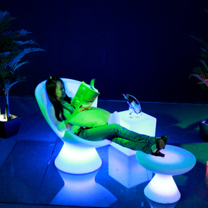 Muebles de Piscina Modernos Impermeables con Luz LED, Taburete de PE con LED para Fiestas, <span class=keywords><strong>Bar</strong></span>, Jardín, Silla de <span class=keywords><strong>Bar</strong></span> Redonda de Plástico para Ocio - Product Image 4