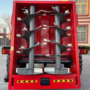 Esparcidor de fertilizante orgánico ajustable con accionamiento hidráulico para la distribución de estiércol en campos agrícolas - Product Image 3