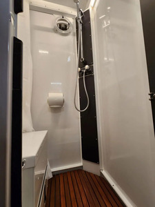 Nouveau design – Camping-car de luxe moderne en fibre de verre pour 4 personnes, grande capacité, avec service OEM/ODM, à <span class=keywords><strong>vendre</strong></span> - Product Image 4