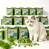 Friandises pour chats et chiens sans céréales, riches en protéines, en granulés de herbe pour chats lyophilisée, fabriquées en Chine