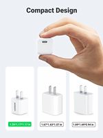 UGREEN Mini 20W Pengisi Daya USB C Putih PD Pengisi Daya Cepat Blok Adaptor Daya USB-C Desain Persegi untuk iPhone