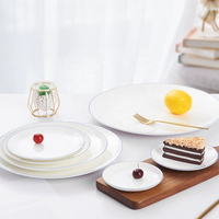 Assiettes plates en porcelaine blanche pure avec logo personnalisé, de 6 à 12 pouces, avec bord doré, plats ronds en céramique pour hôtels, restaurants et usage domestique