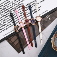 Nouvelle montre en alliage de style forêt naturelle et vintage pour étudiantes ; bracelet simple et fin en acrylique ; 35 mm 10 mm Quartz