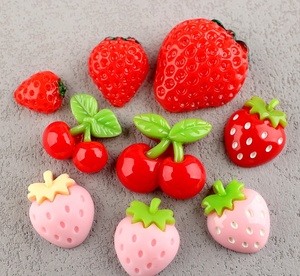 Accessoires en résine écologiques peints à la main, motif cerise et <span class=keywords><strong>fraise</strong></span>, les plus vendus, pour la décoration de coiffes, épingles à cheveux, pendentifs et breloques pour slime - Product Image 1