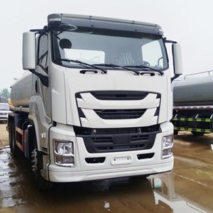 Camión Cisterna de Agua para Uso Pesado ISUZU GIGA 6x4 de 20000L, Camión de Riego en Venta - Product Image 2