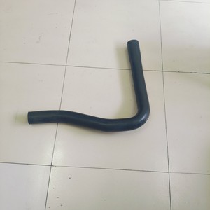 Tuyau inférieur de radiateur pour excavatrice Hyundai 1BQA-40290 R385-9, tuyau de vidange du réservoir d'eau pour remplacement et réparation - Product Image 3