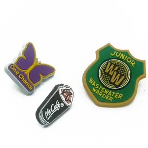 Hoge Kwaliteit Fabriek Groothandel Custom Logo 3d Zachte Pvc Badge Pin Souvenir Cadeau Broche Pin