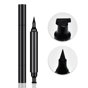 <span class=keywords><strong>Eyeliner</strong></span> liquide imperméable et résistant aux taches Tampon <span class=keywords><strong>Eyeliner</strong></span> à ailes de chat parfait - Product Image 1