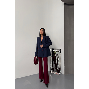 Chaqueta Azul Marino de Diseñador para Mujer con Botones y Solapa - Product Image 3