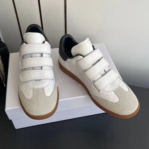 <span class=keywords><strong>Sneakers</strong></span> Basse in Vera Pelle Stile Retrò <span class=keywords><strong>con</strong></span> <span class=keywords><strong>Velcro</strong></span>, Scarpe da Ginnastica Casual Bianche alla Moda per Esterni, Scarpe da Allenamento Tedesche da <span class=keywords><strong>Donna</strong></span> - Product Image 4