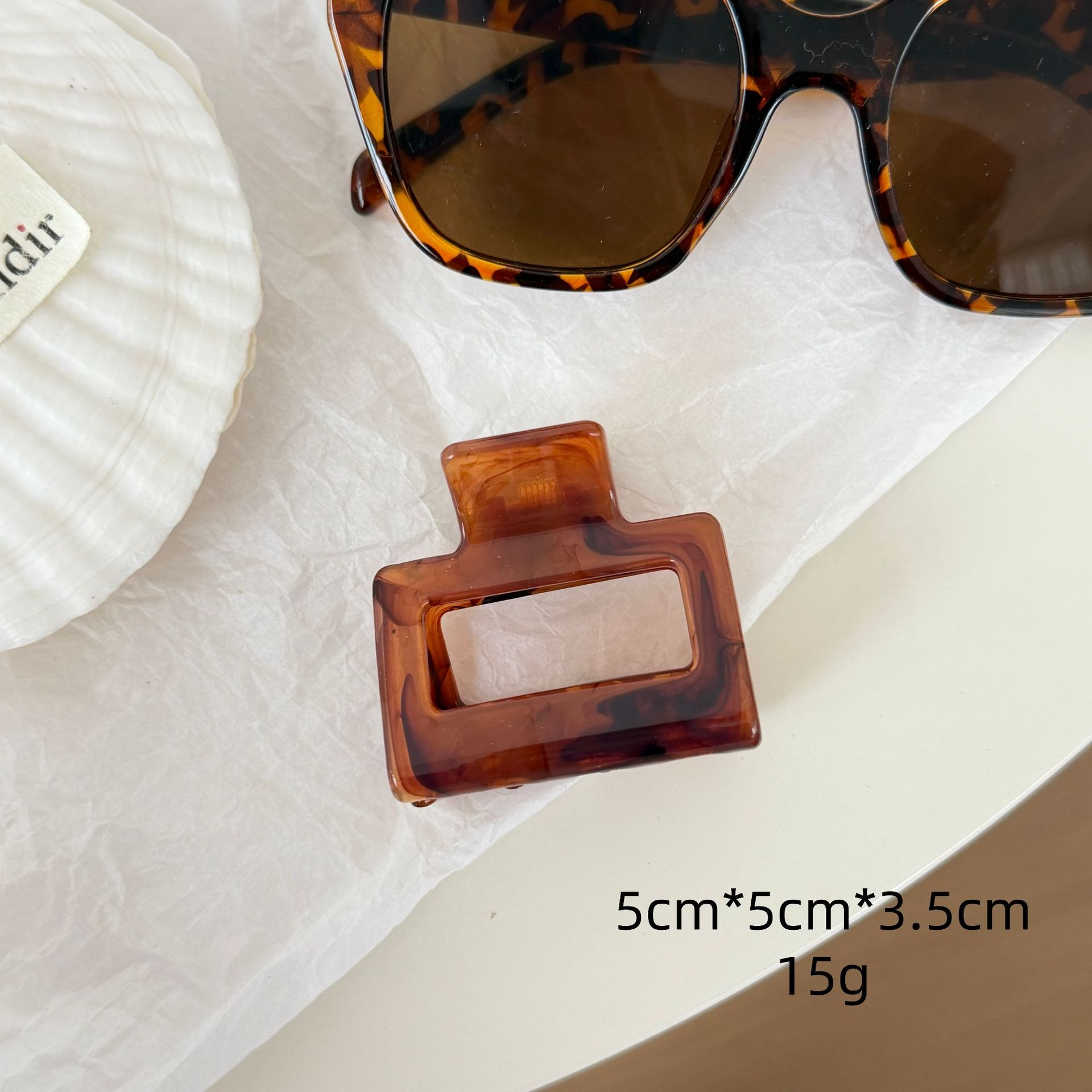 04 marrón