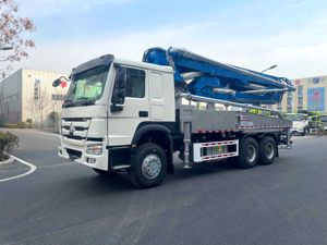 Venta Directa de Fábrica, Camión Bomba de Concreto con Pluma Hidráulica de 37m, Chasis Howo, 371HP, 6x4, 140M³/H, 5RZ - Product Image 2