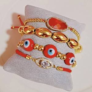 LS-B6326 Braccialetto alla Moda con Accessori Colorati, Gioiello con Orsetto in Resina, Regalo per le Vacanze, Bracciali Multipli Dorati Nuovi - Product Image 4