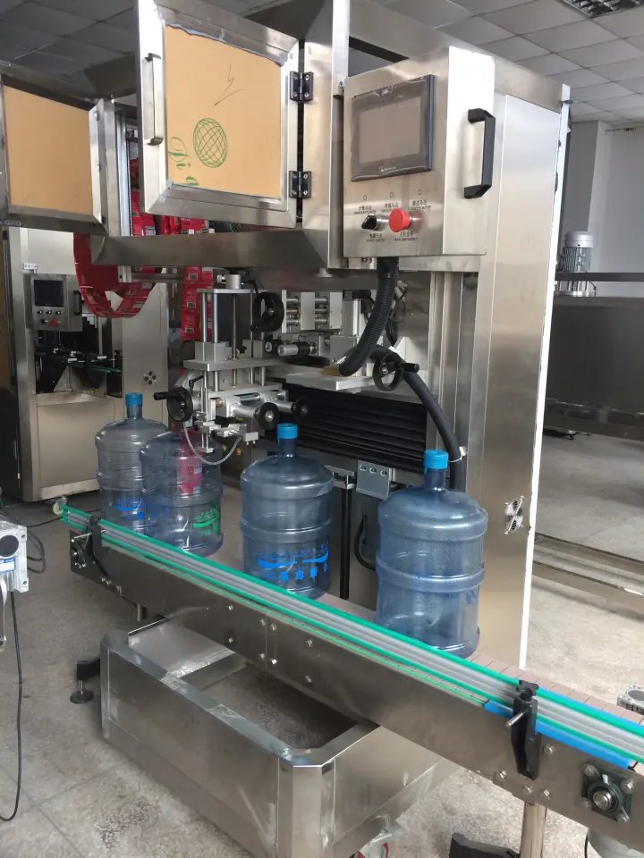 ماكينة ملء الزجاجات سعة 5 جالونات للمياه المعدنية أوتوماتيكية بالكامل جاهزة للشحن 1200BPH، مصنع المياه النقية بسعة 5 جالون