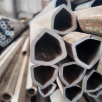 Tubo Triangular de Alta Precisión API ASTM A500 Grado B, Alta Rigidez Estructural, Resistencia a Impactos, Tamaño Personalizado