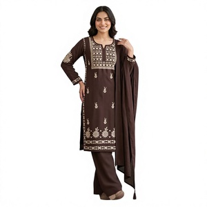TENNECY Conjunto de Fiesta de Diseño Chikankari Bordado Elástico de Secado Rápido con Top de Largo al Tobillo y Pantalón Plazzo con Dupatta - Product Image 1