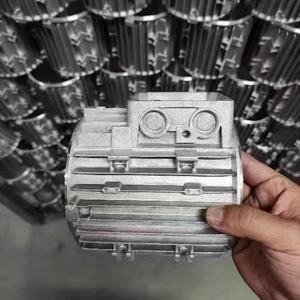 Boîtier de moteur électrique en fonte de qualité supérieure OEM, usiné CNC, type perçage, en acier inoxydable, fournisseur chinois de confiance - Product Image 3