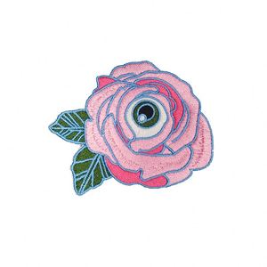 Patchs en tissu sergé brodés thermocollants personnalisés en forme de fleur, avec lettres de logo sur mesure, pour chapeaux, sacs et chaussures, vente en gros - Product Image 1