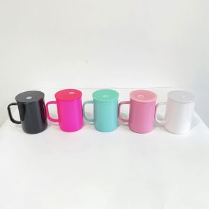 Taza de café de plástico de 17 oz con tapa, en blanco para sublimación, colorida, con asa y pajita para transferencia por prensa de calor - Product Image 3