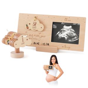 Gran oferta, hito del viaje del <span class=keywords><strong>embarazo</strong></span>, hito de crecimiento semanal de madera, Marco de imagen de sonograma para bebés para mamás primerizas - Product Image 1