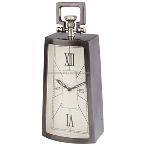 Horloge de table rectangulaire verte de luxe en métal avec design miniature vintage, parfaite pour la décoration intérieure et les cadeaux. - Product Image 6