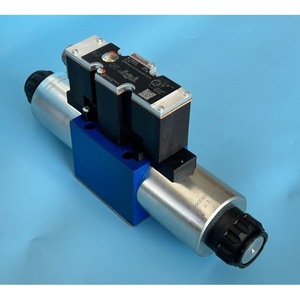 วาล์วควบคุมทิศทางแบบสัดส่วน Rexroth รุ่น 4WRAE10W1 60 ลิตร/นาที 315 บาร์ อุปกรณ์ควบคุมไฮดรอลิก - Product Image 1