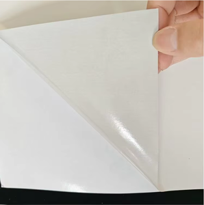 Vinilo Adhesivo para Tanques de Motocicleta GMT 3290, Resistente, Ecológico, Sin Burbujas, con Protección UV y Resistencia al Agua, para Paredes de Concreto, Uso Industrial, Rollo de Vinilo Holográfico - Product Image 5