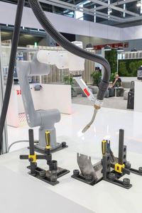 Brazo robótico de soldadura <span class=keywords><strong>ABB</strong></span> CRB 15000 Robot colaborativo Cobot con máquina de soldadura Megment para soldadura Cobot - Product Image 5