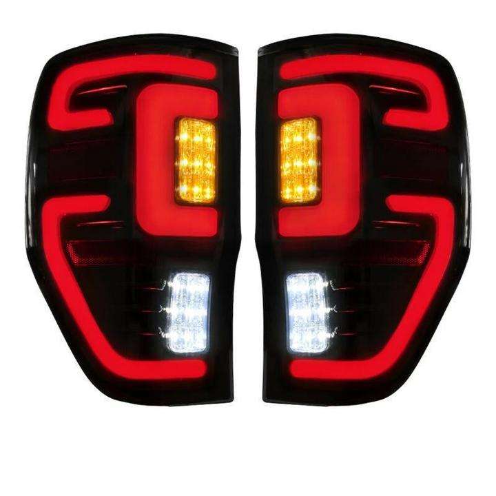 แดง + เหลือง + ขาว