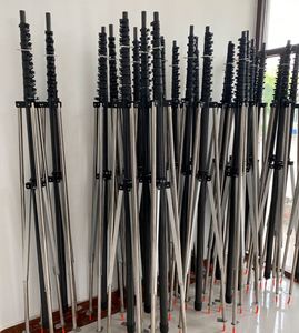 Poste de Fotografía Elevado de Fibra de Carbono Resistente para Inspección de Edificios, Techos y Paneles Solares - Product Image 3