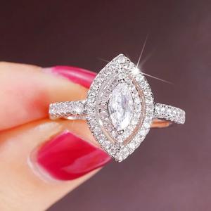 Bague en diamant taille marquise Q621, pierre naturelle, classique, bijoux de fiançailles pour femmes - Product Image 2